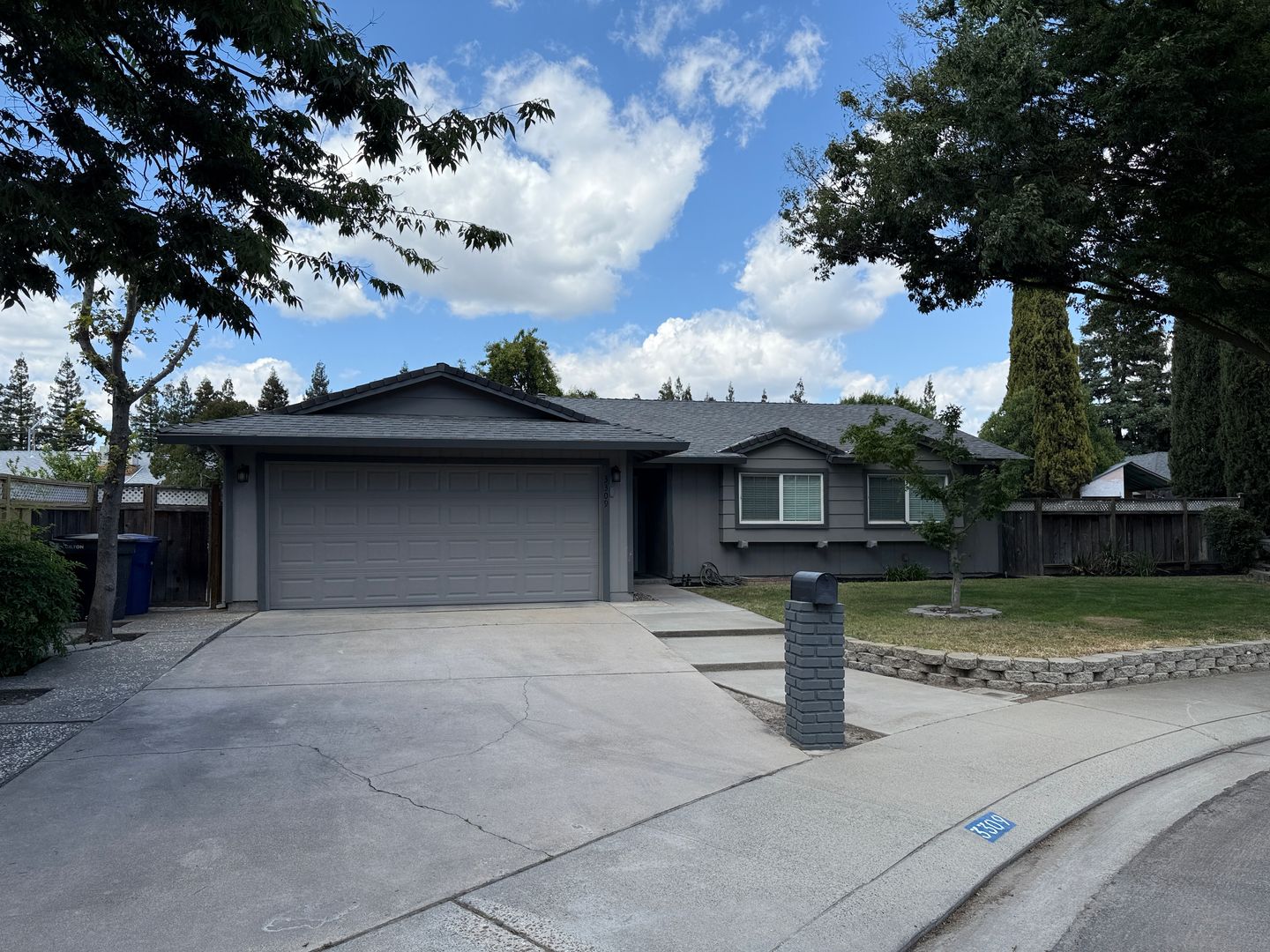 Modesto House: 3309 Pumphouse Ct