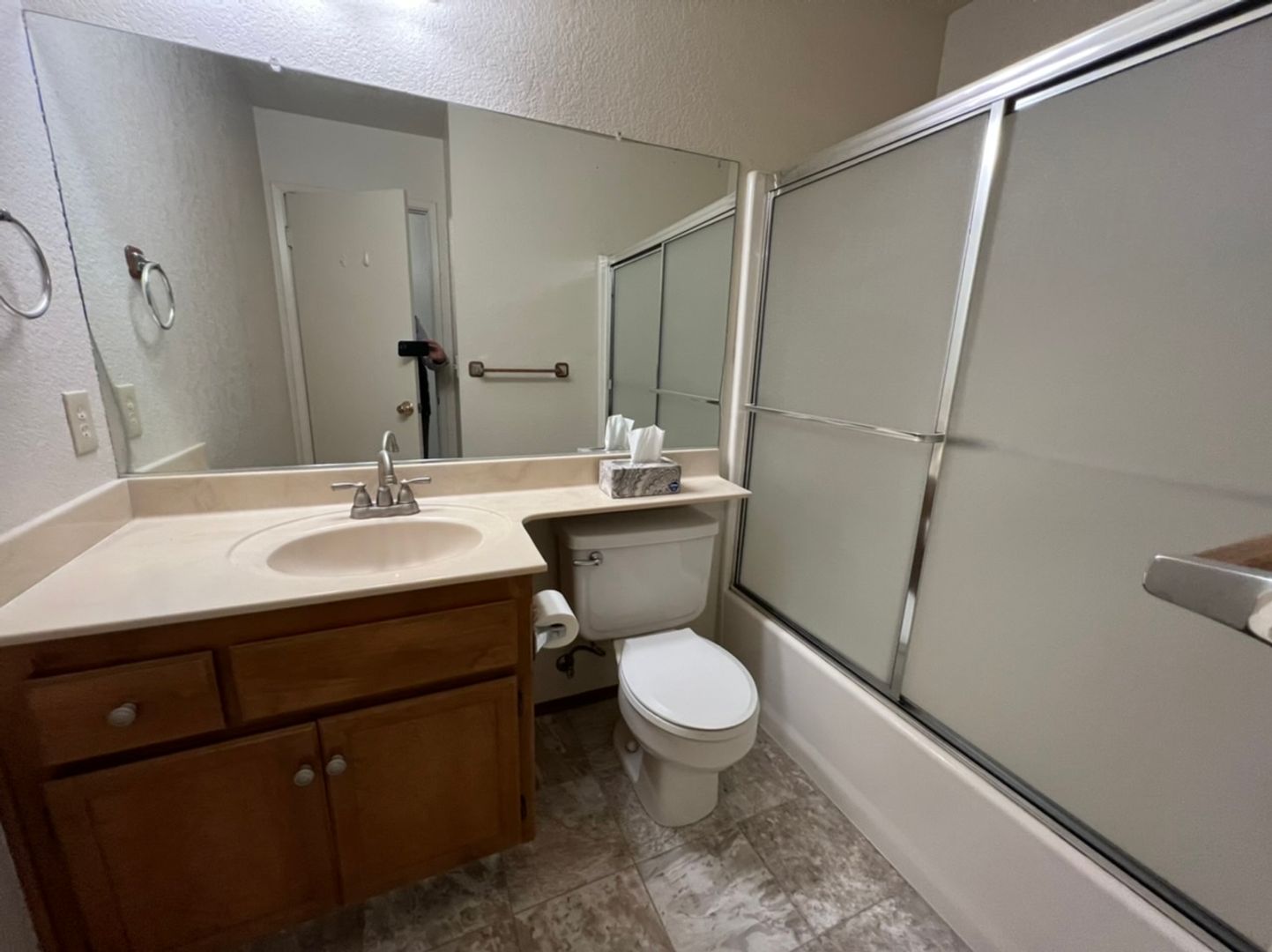 Modesto House: 1114 Cedar Creek Dr #3