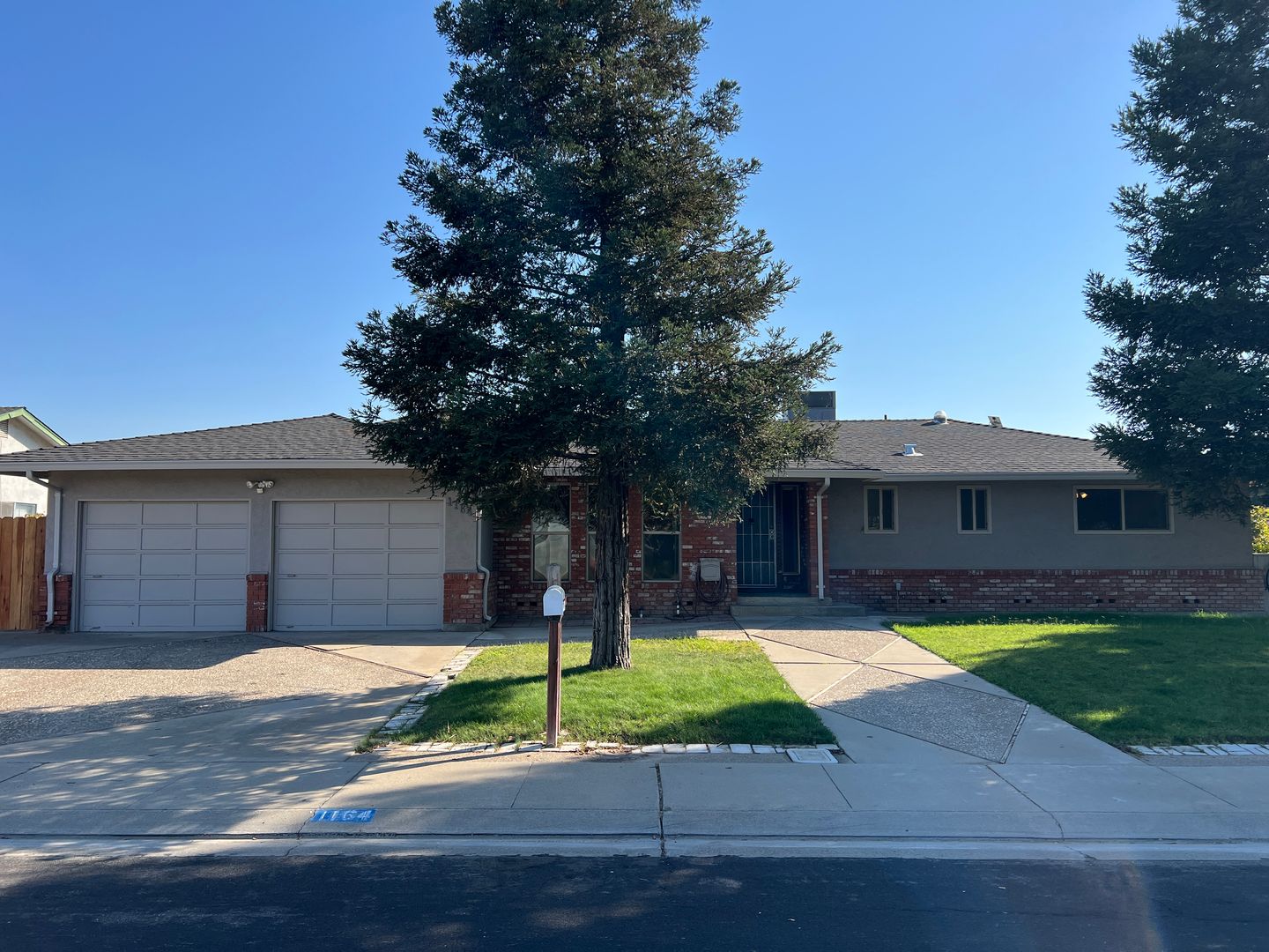 Manteca House: 1164 Sapphire Way