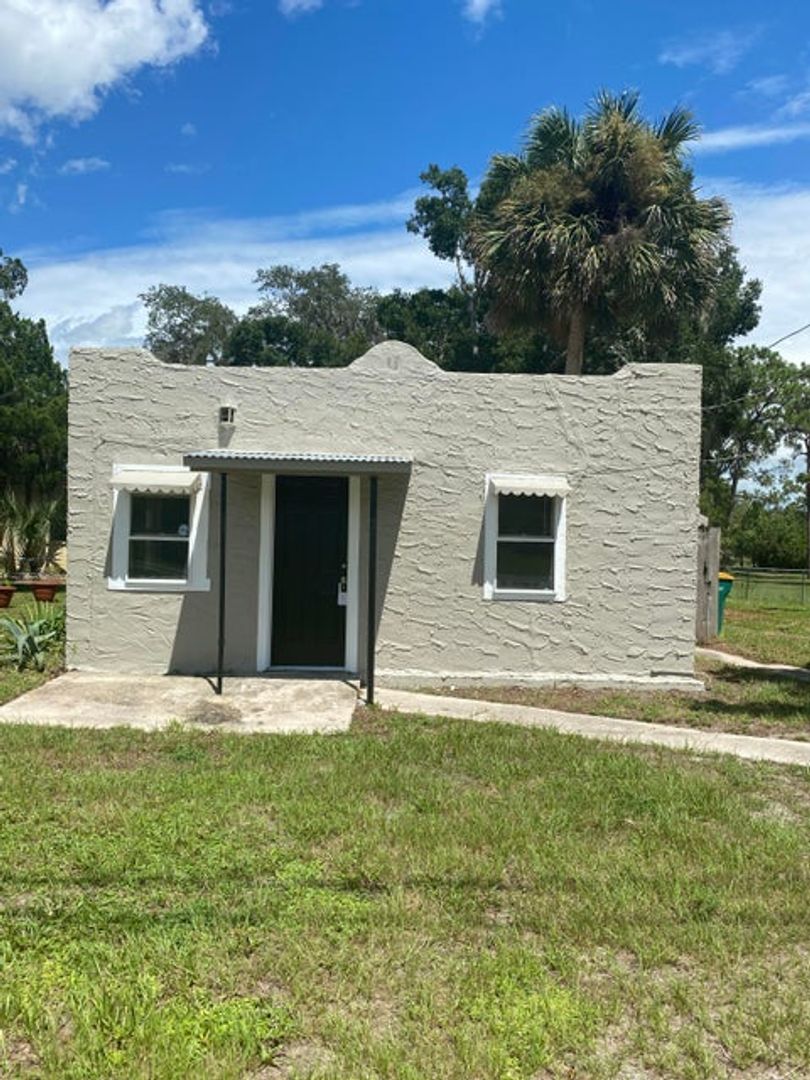 Mims House: 4375 US 1