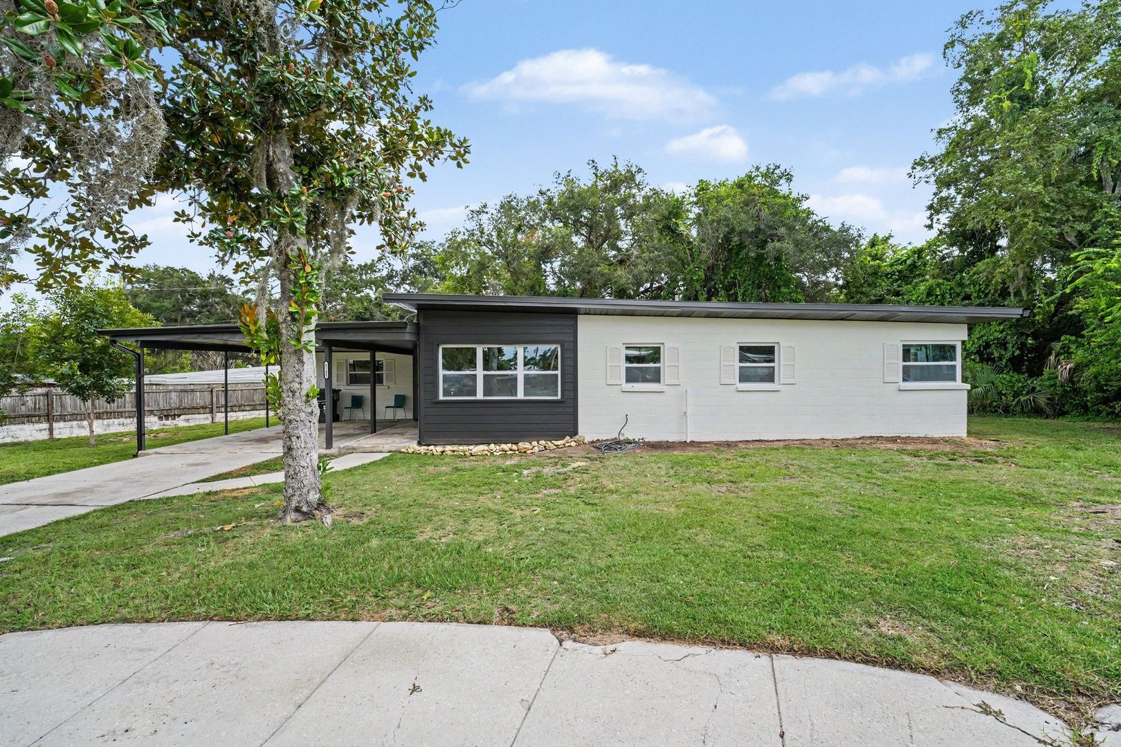 Titusville House: 1111 Brewer  Ct