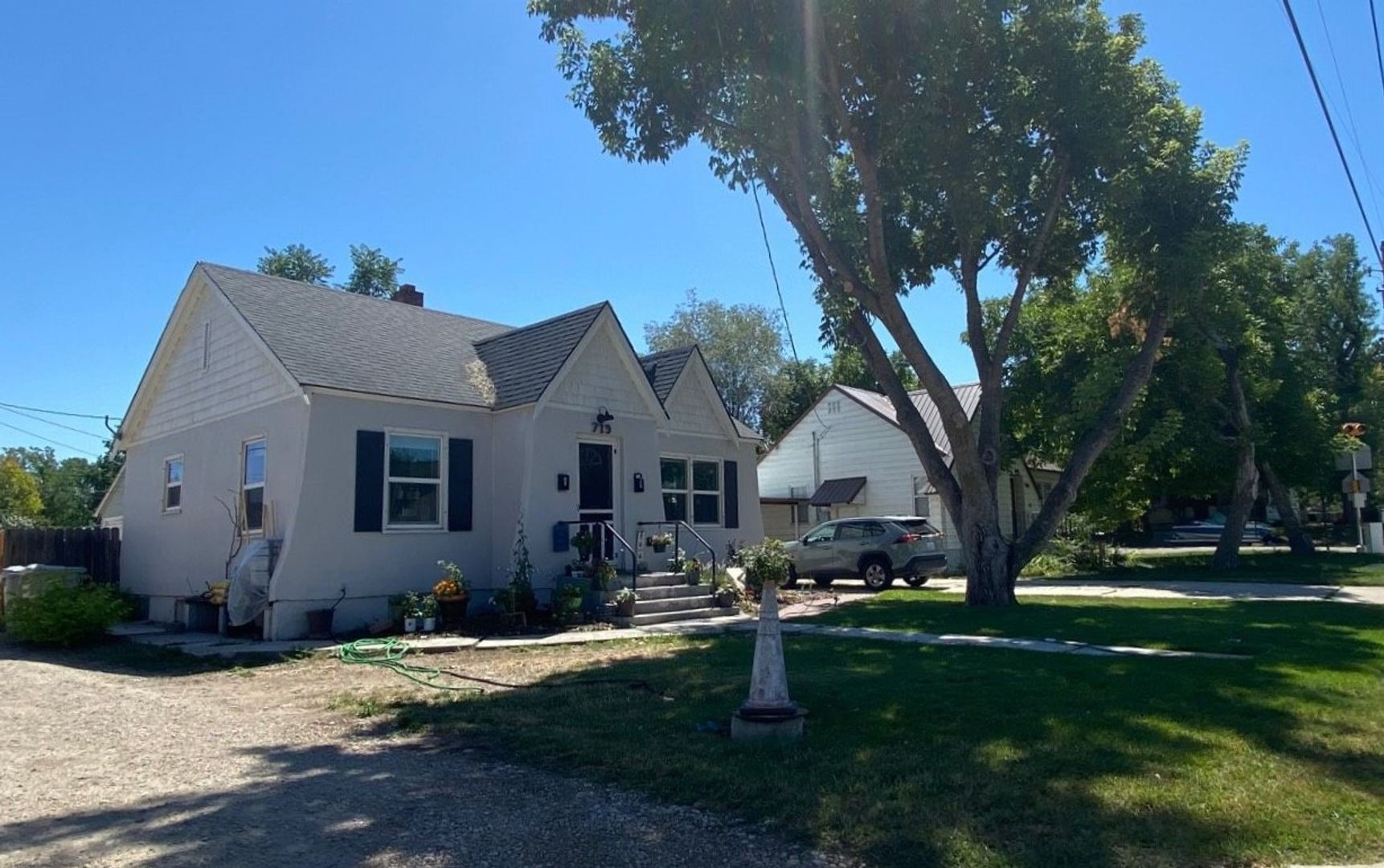 Caldwell Townhome: 719 S 10th Ave A