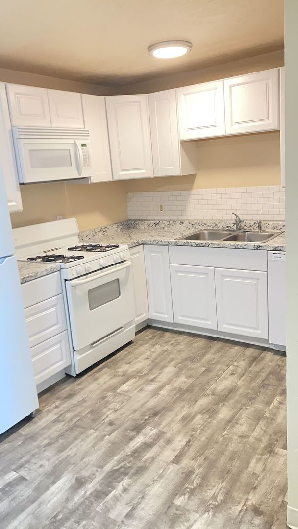 Ontario Apartment: 1123 SW 2nd St