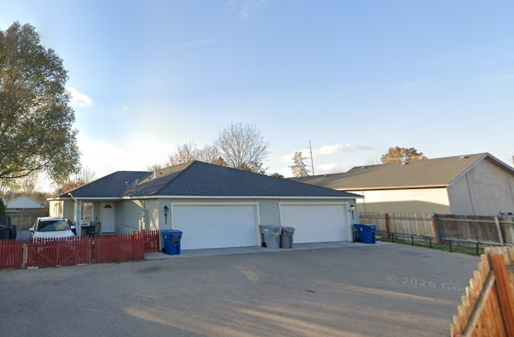 Nampa Townhome: 833 S Chicago St