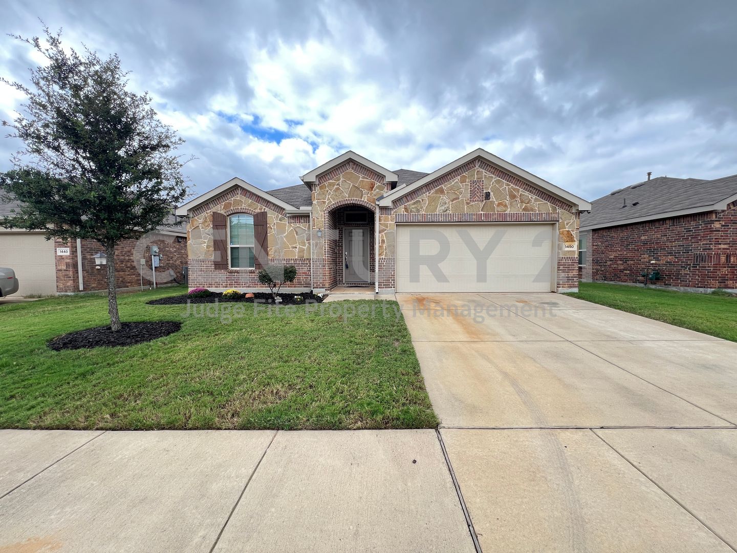 Cross Roads House: 1450 Acmite Avenue