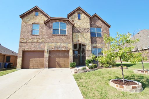 Stunning 2-Story 4/3.5/2 For Rent in Forney! – photo 1