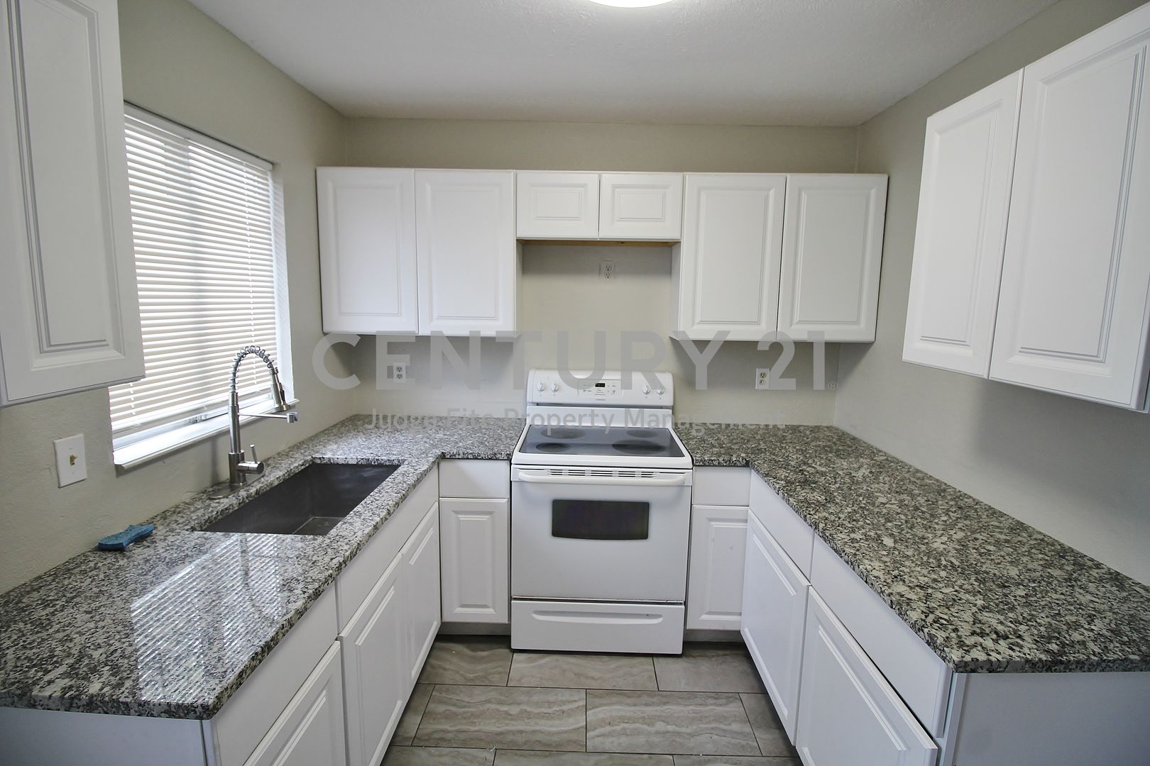 10500 Lake June Road E01, Dallas, TX 75217