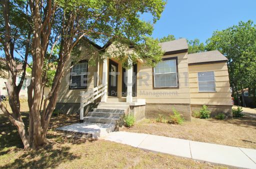 Charming Remodeled 2/1 Home in Dallas For Rent! – photo 1