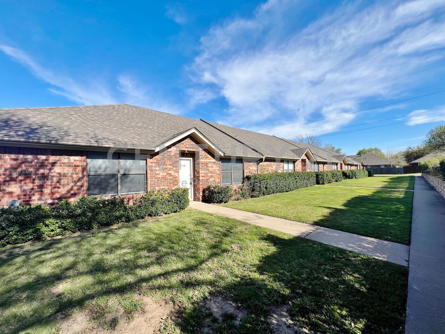Weatherford House: 938 Austin Court