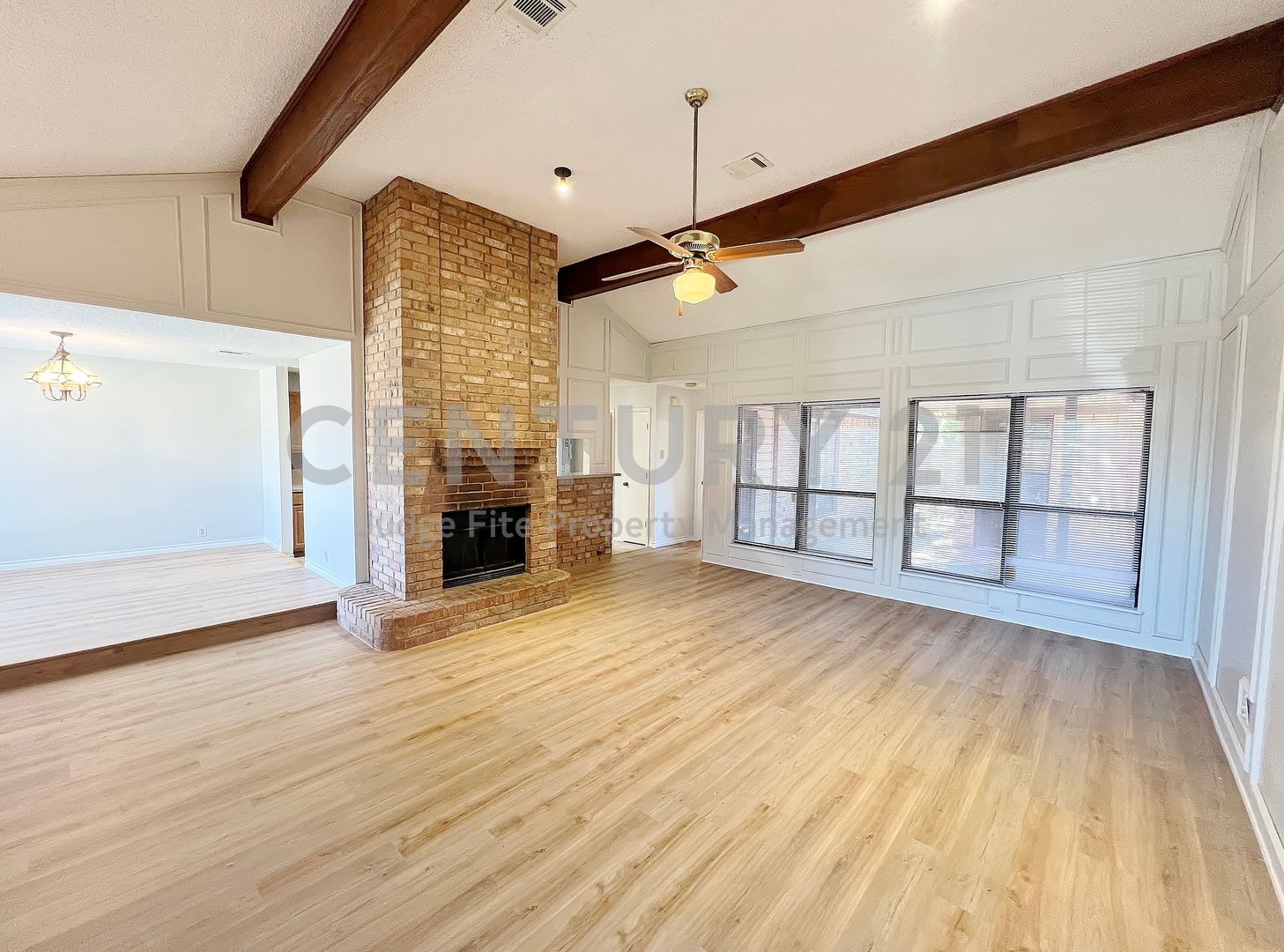 Plano House: 404 Lincoln Drive