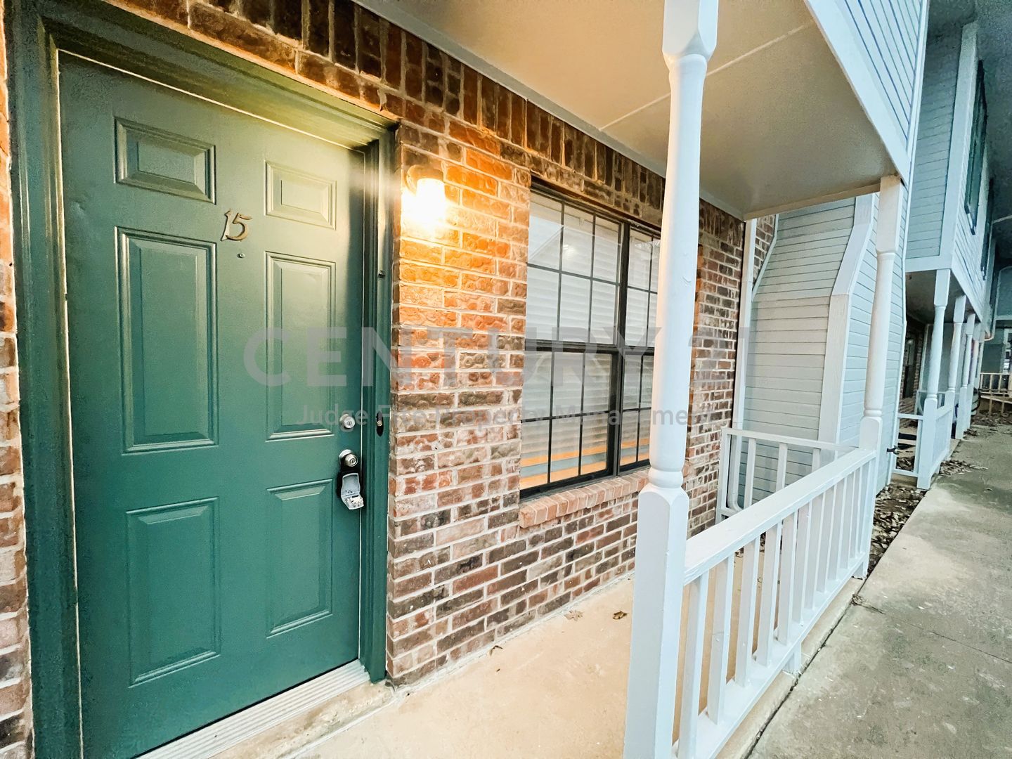Denton Condo: 929 W. Hickory Street A-15