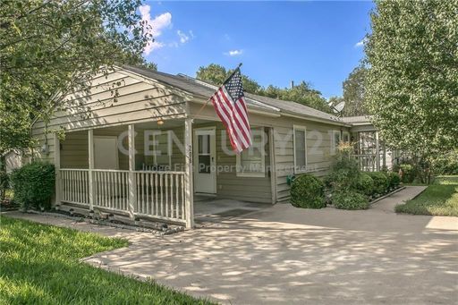 Adorable 2/1 in Rockwall For Rent! – photo 1