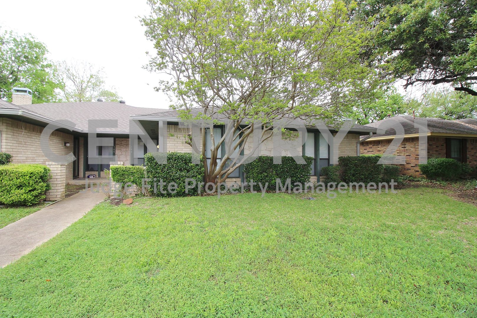 DeSoto House: 145 Shadybrook Drive