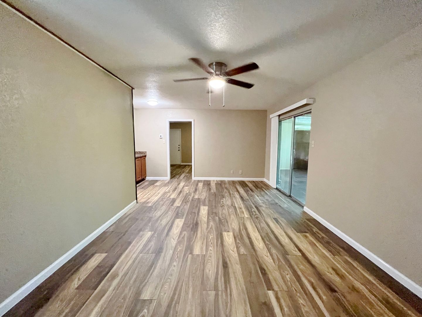 Arlington House: 907 S. Bowen Road