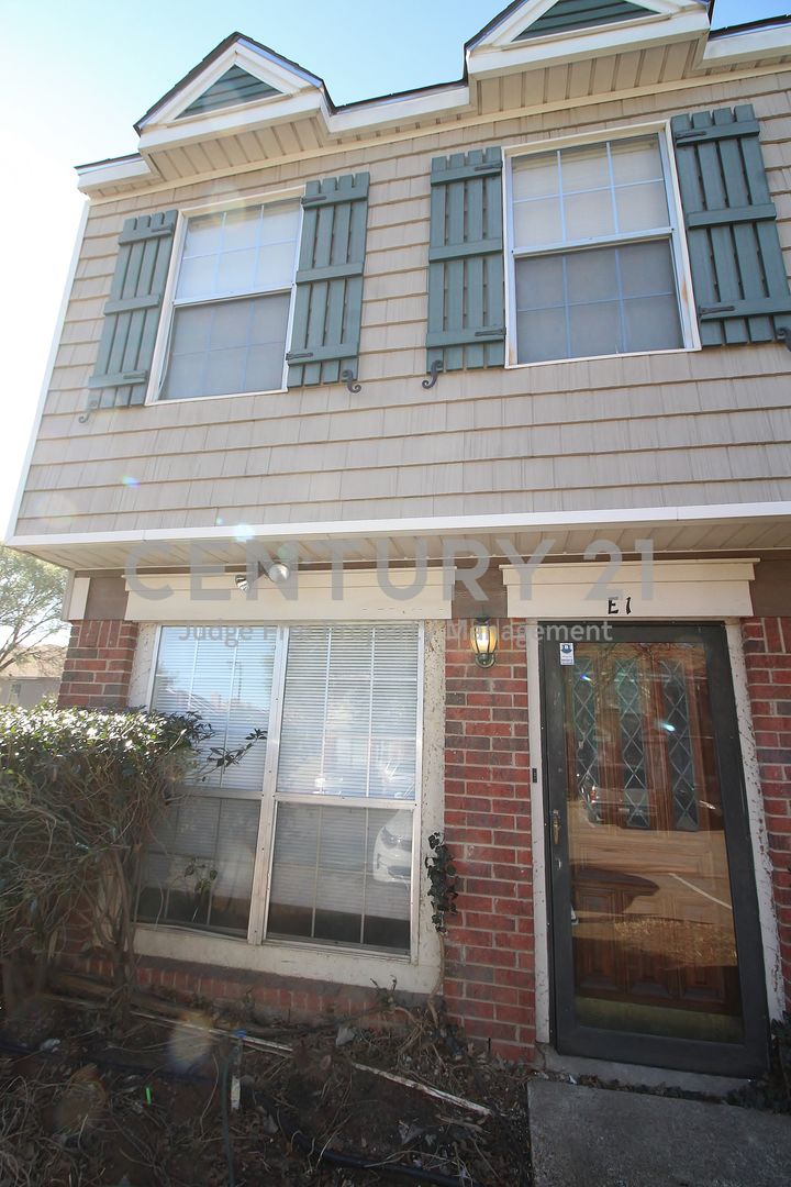 10500 Lake June Road E01, Dallas, TX 75217