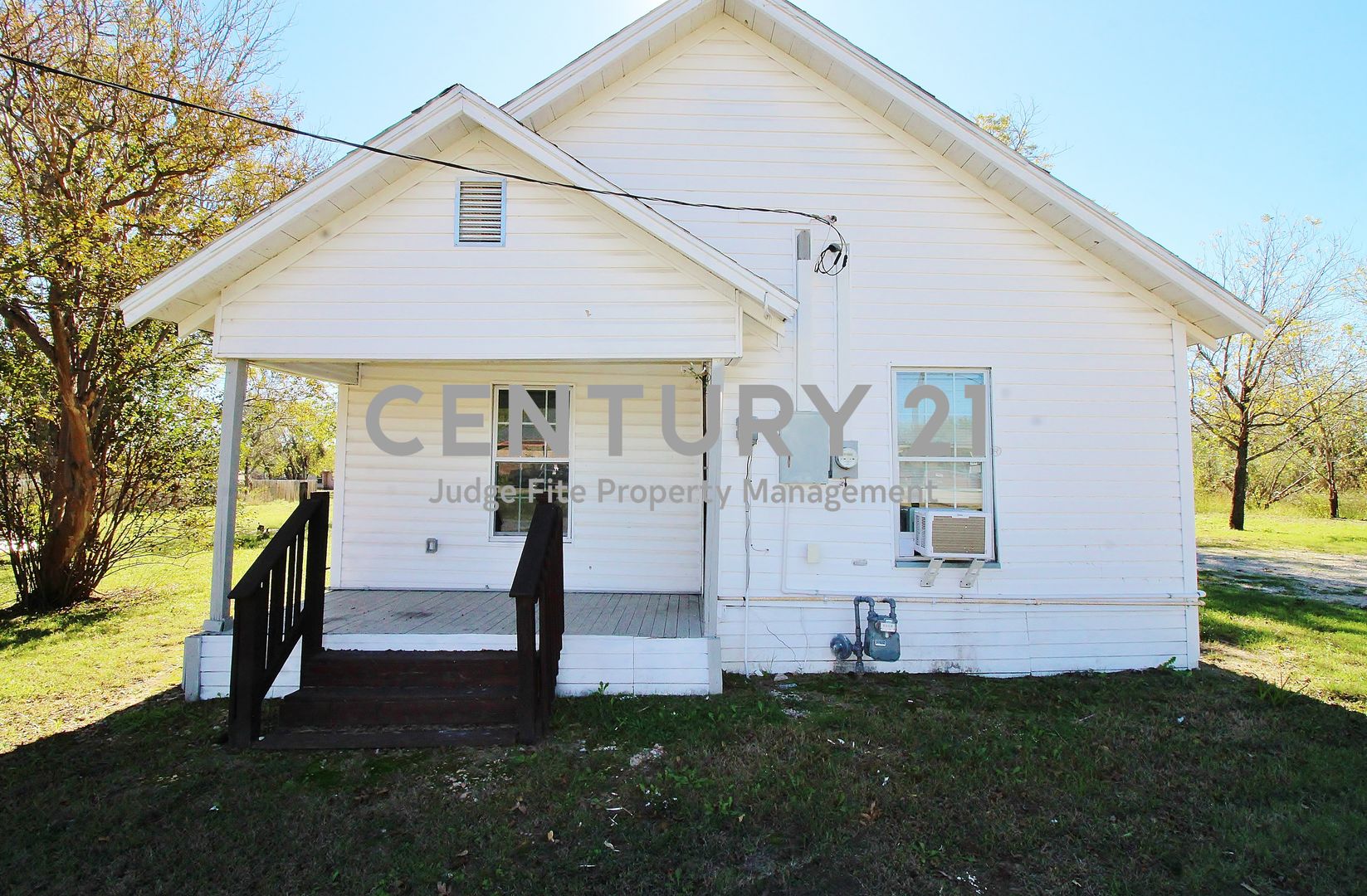 Vintage 3/2 in Terrell For Rent!