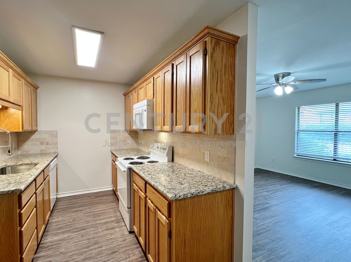 Weatherford House: 938 Austin Court