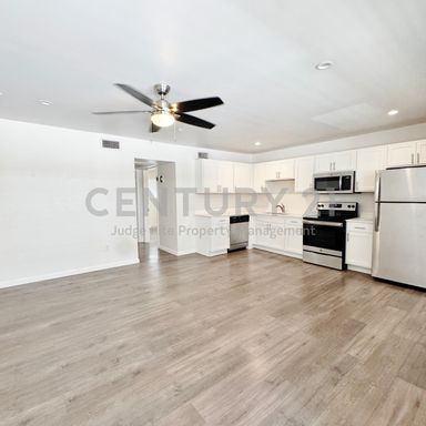 Stylish 1/1 Apartment in Prime Dallas Location Ready for Move-In! – photo 1