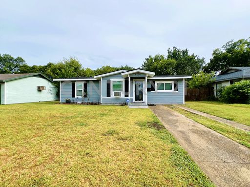 Recently Updated 3/1 in Fort Worth Ready for Move-In! – photo 1