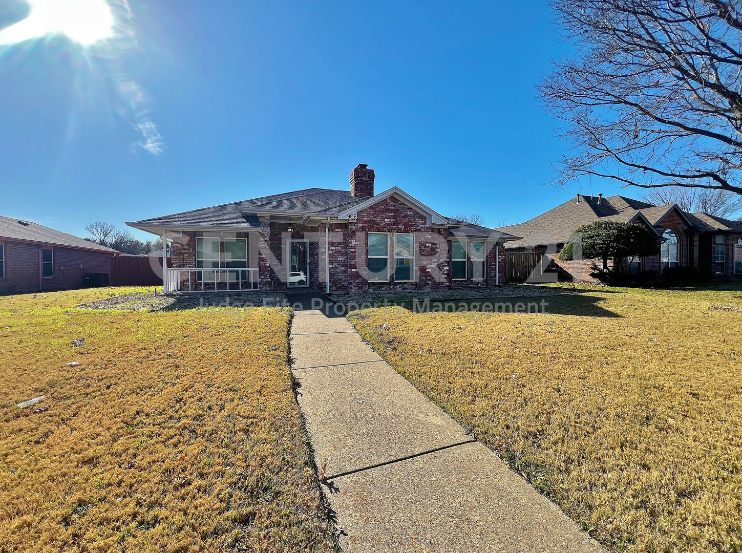 Cedar Hill House: 906 Moore Street