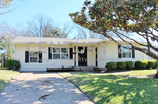 Charming 3/1 in Great Dallas Location For Rent! – photo 1