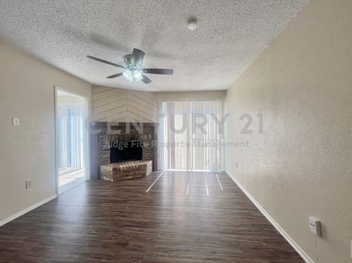 Beautiful 2-story 1/1.5 Mediterranean Style Condo in Gated Dallas Community For Rent! – photo 1