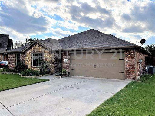 1209 Houston Place, Royse City, TX 75189
