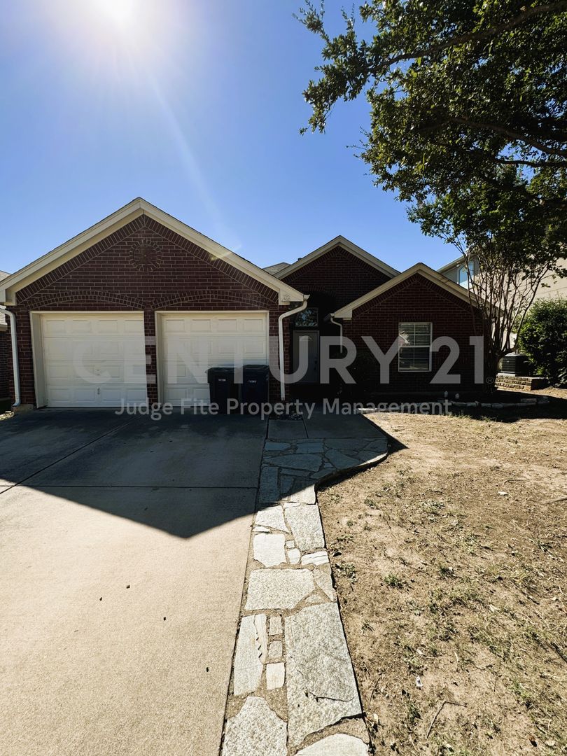 Fort Worth House: 4820 Western Meadows Court