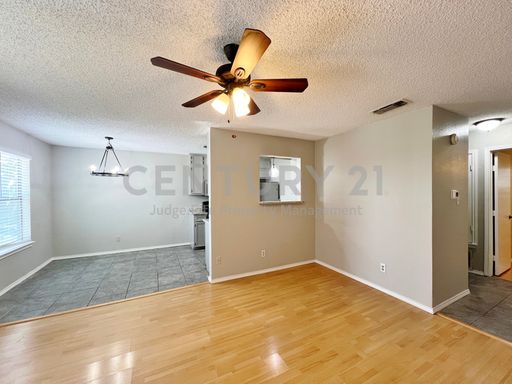 Tastefully Updated 2/1 in Aledo ISD For Rent! – photo 1