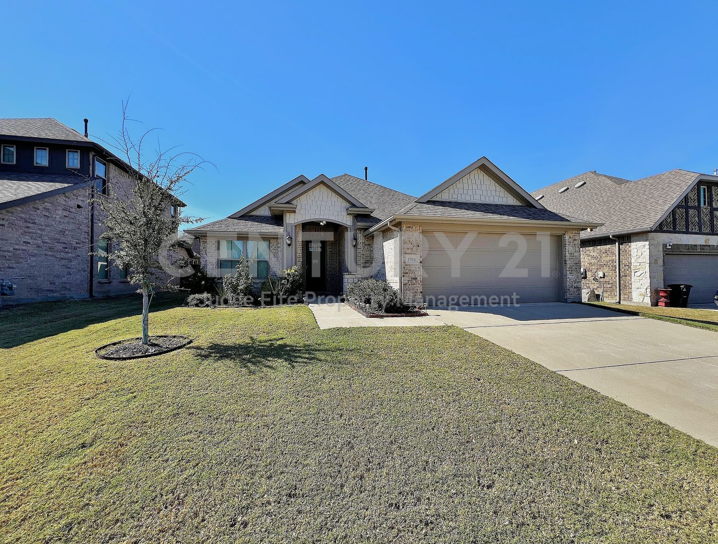 Mansfield House: 1904 Shaila Drive