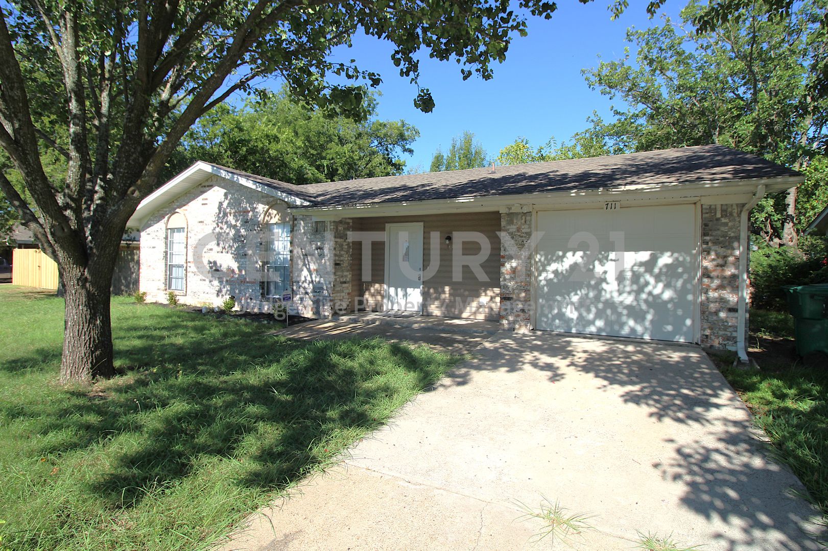 Cedar Hill House: 711 Briggs Street