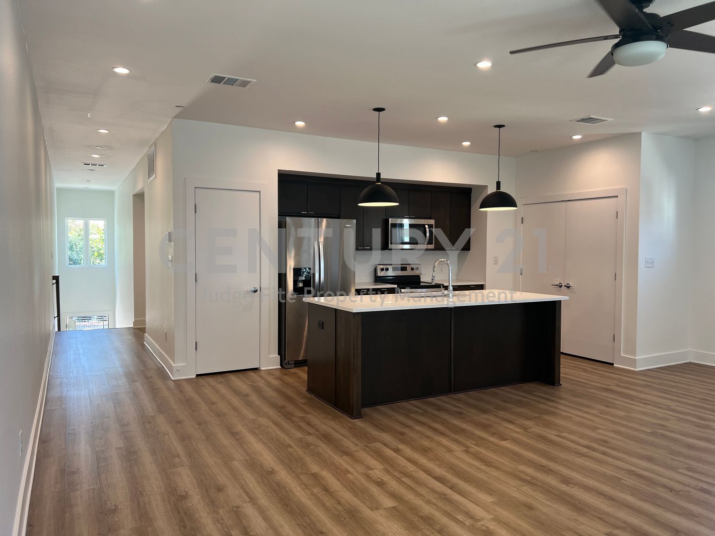 Waxahachie Condo: 408 Dr. Martin Luther King Jr. Boulevard #401