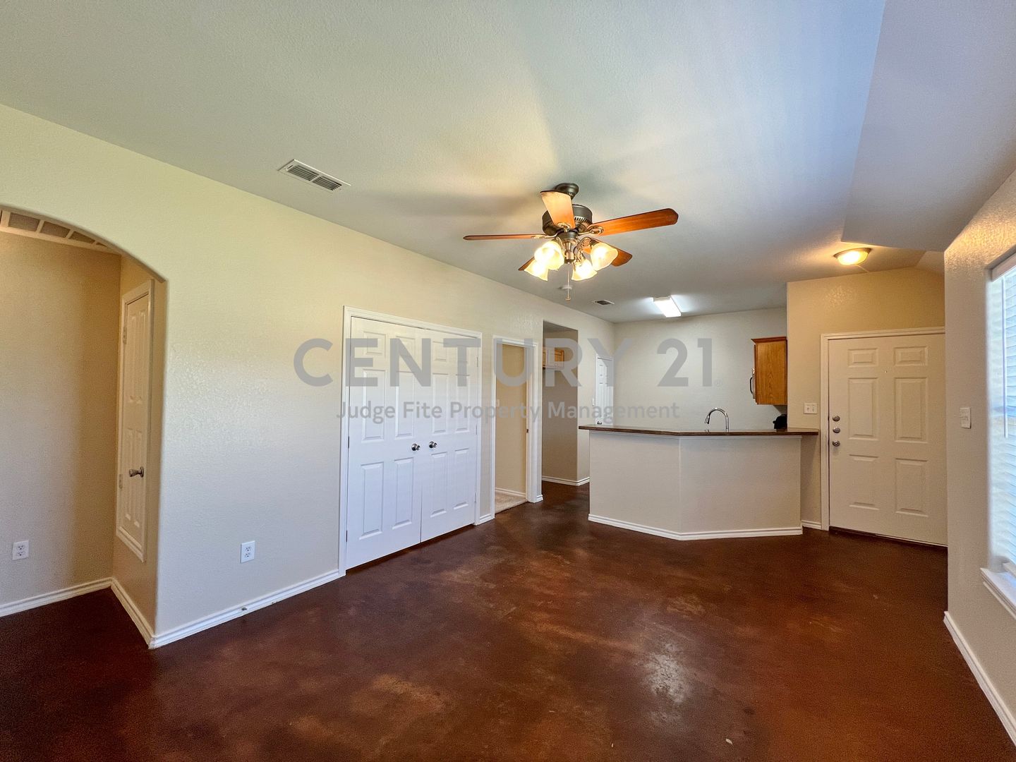 Weatherford House: 124 Sunburst Court