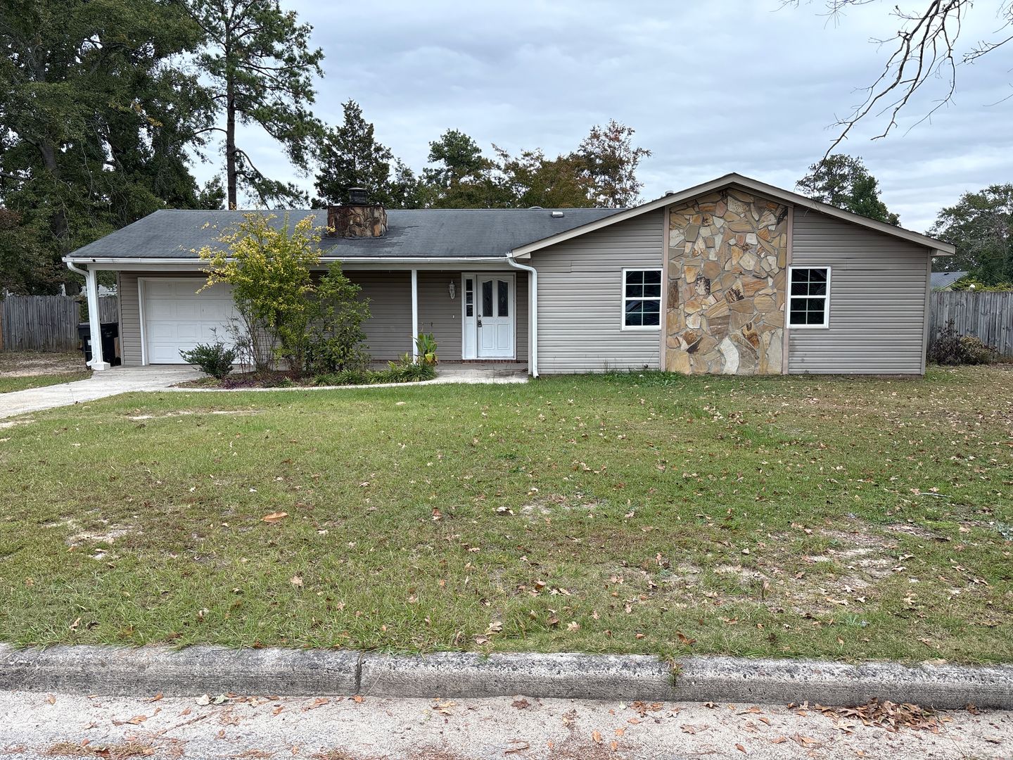 Augusta House: 3346 Ravenwood Drive