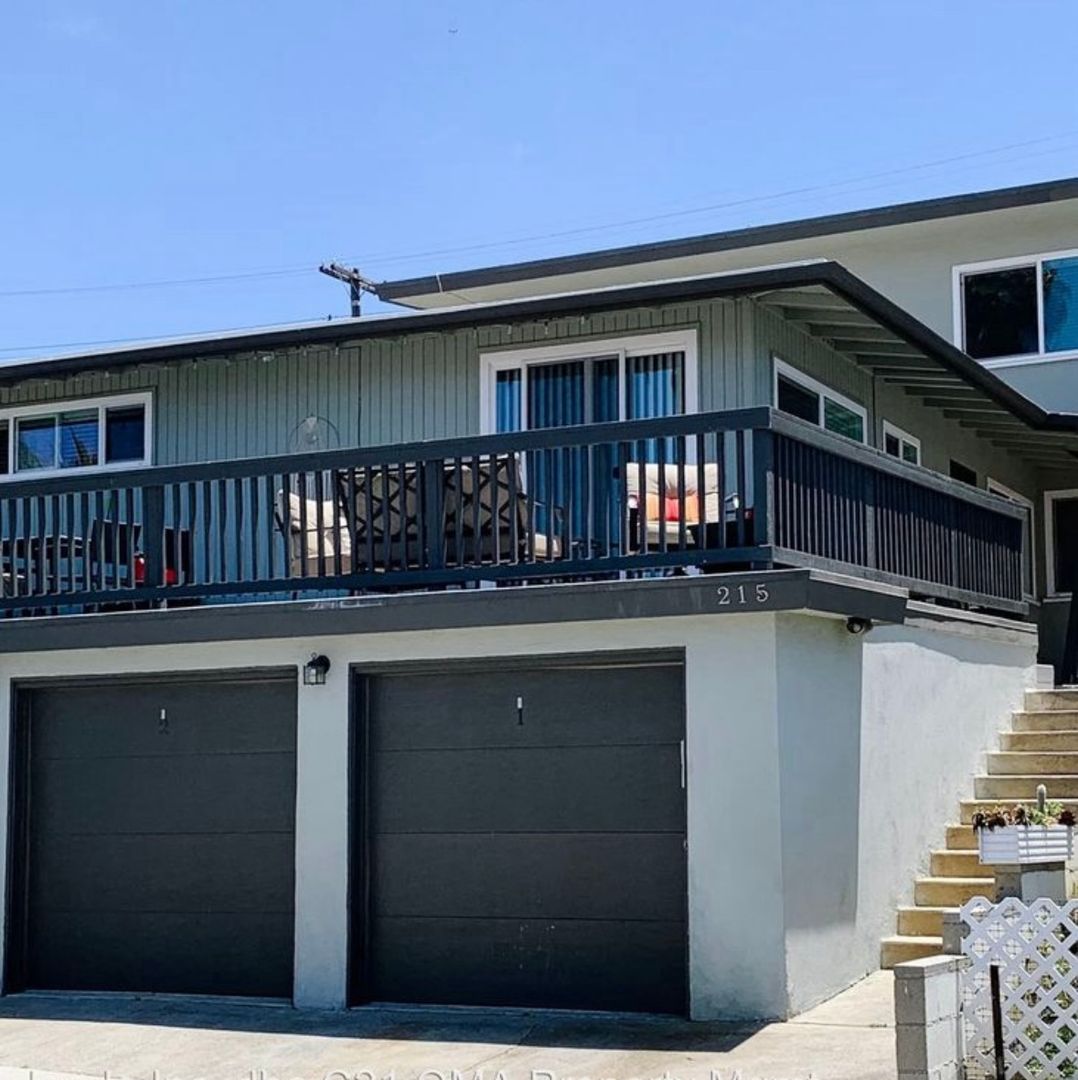 SAN CLEMENTE Apartment: 215 AVENIDA GRANADA