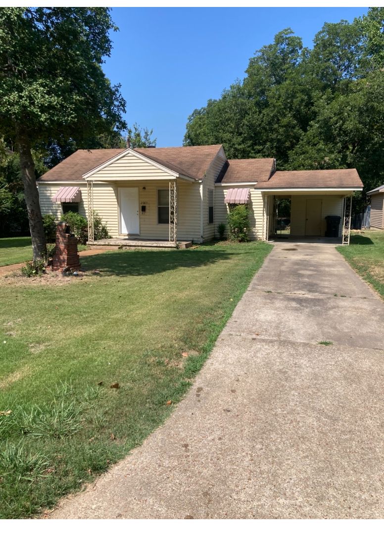 Jonesboro House: 2003 Hampton
