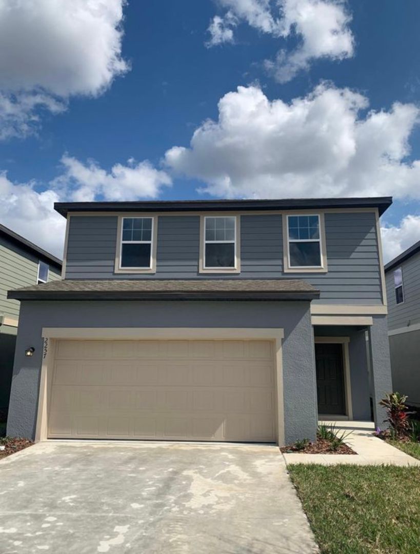 DELAND House: 2257 Litchfield Loop- LO