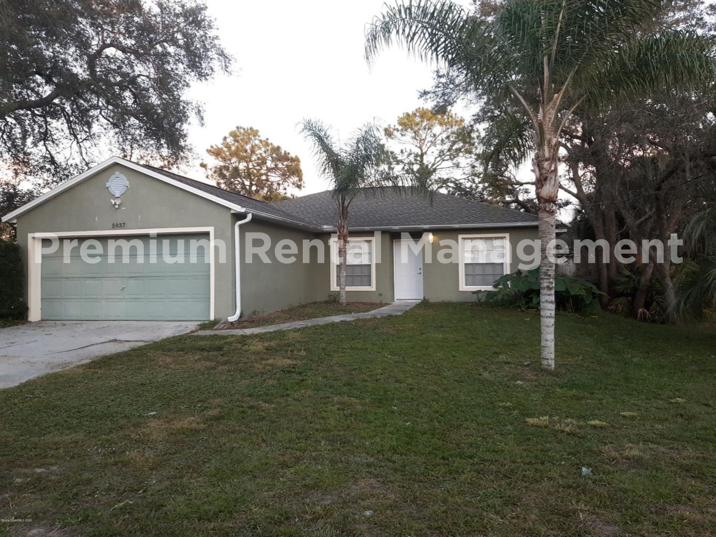 Cocoa House: 5937 Aires Ave