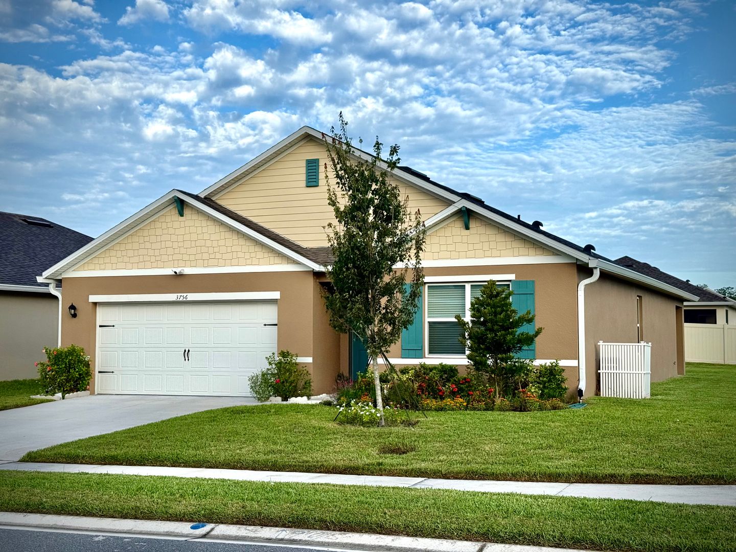 SANFORD House: 3756 BOTANICAL WAY - LO