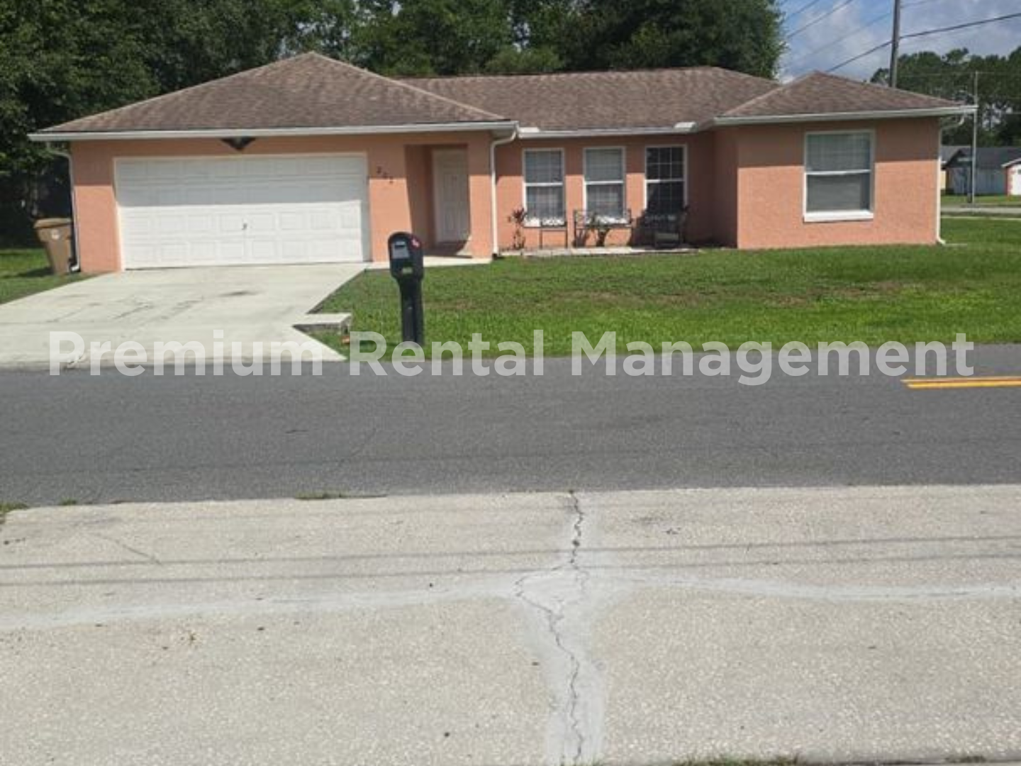Kissimmee House: 202 Chadworth Dr