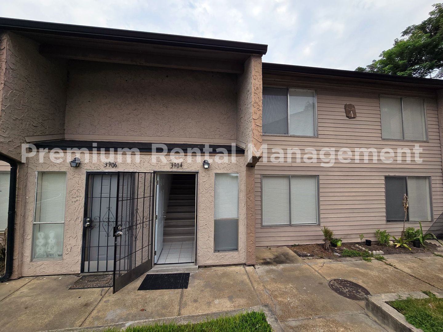 ORLANDO Townhome: 3904 CORONATION CT UNIT 402