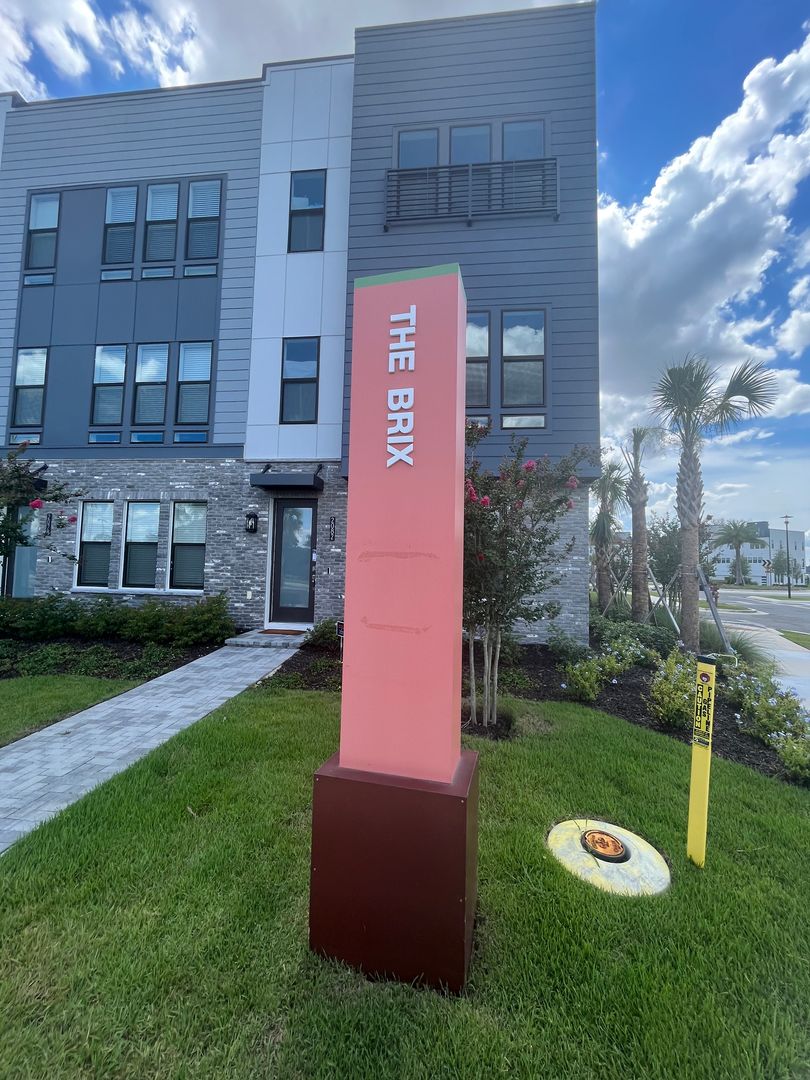 ORLANDO Townhome: 2308 BRIX STREET