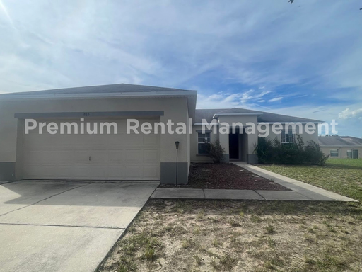 818 FRASER DR., POINCIANA, FL 34759