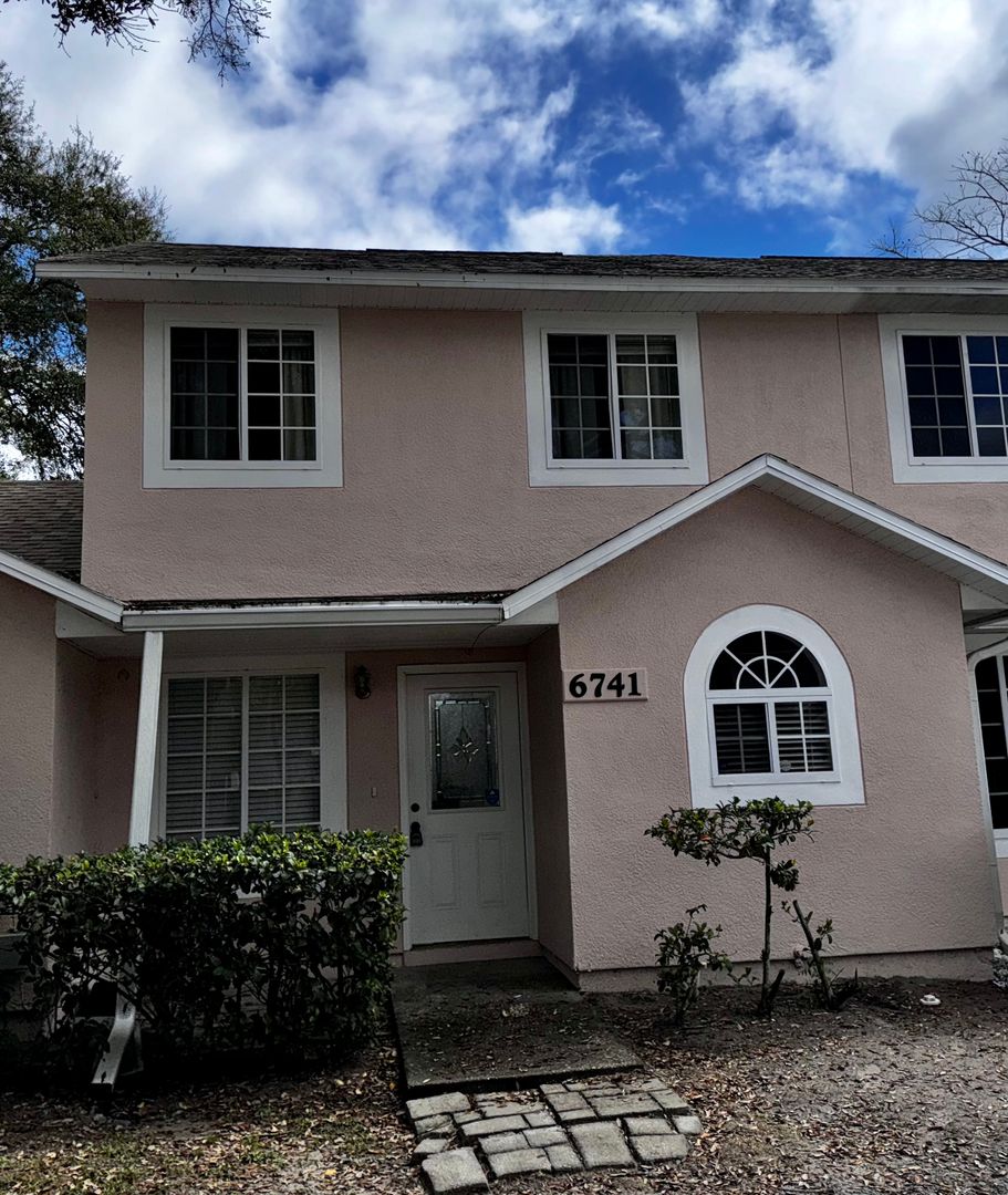 ORLANDO Townhome: 6741 MAGNOLIA POINTE CIRCLE