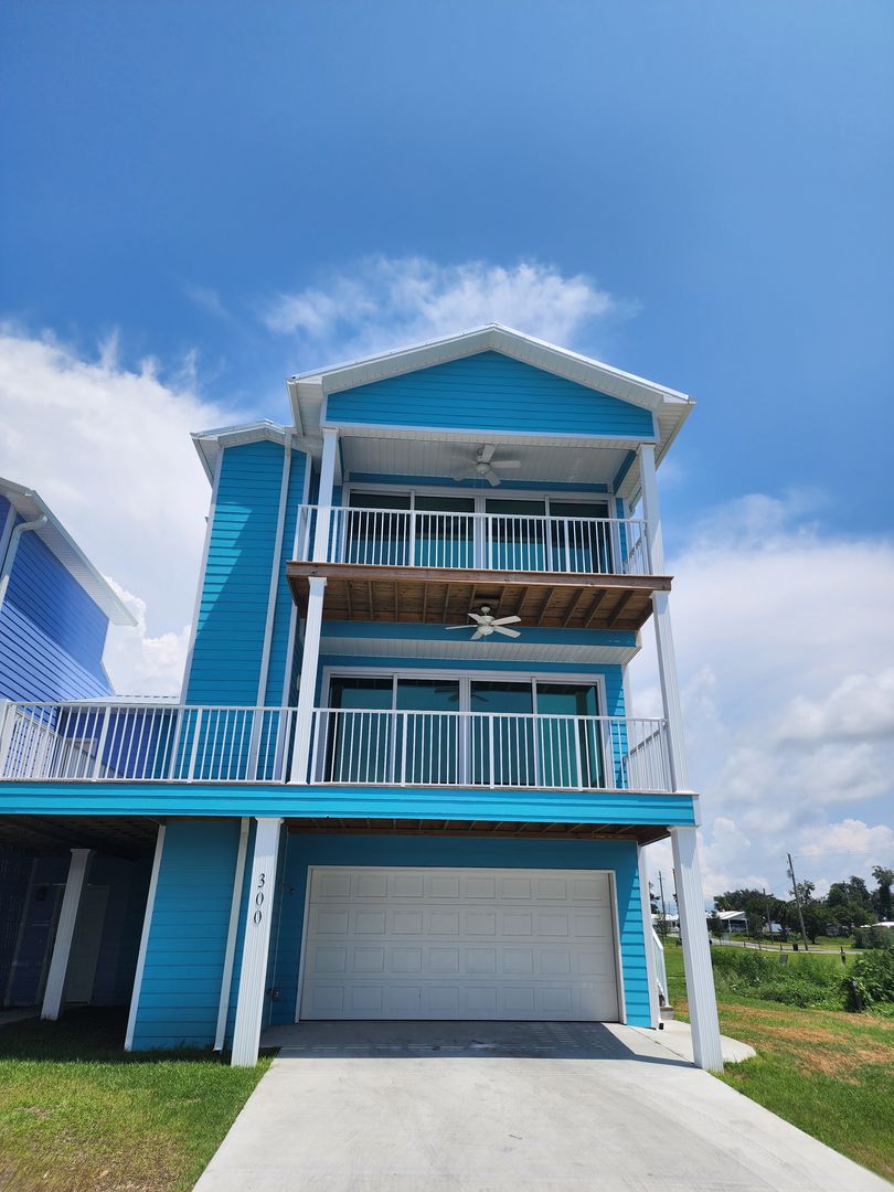 Panama City House: 300 Penny Court