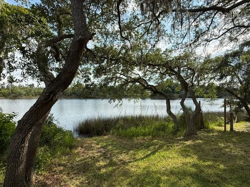 7322 Hwy 2302 Unit B, Southport, FL 32409