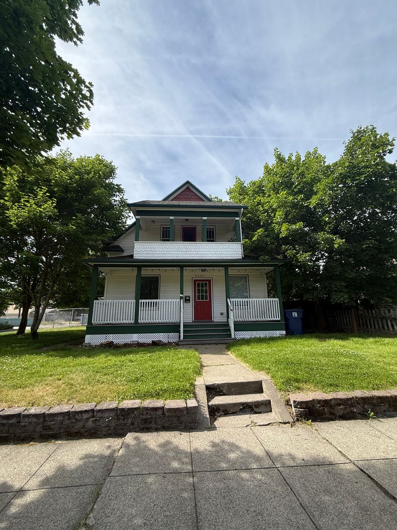 SPOKANE House: 3201 W 4TH