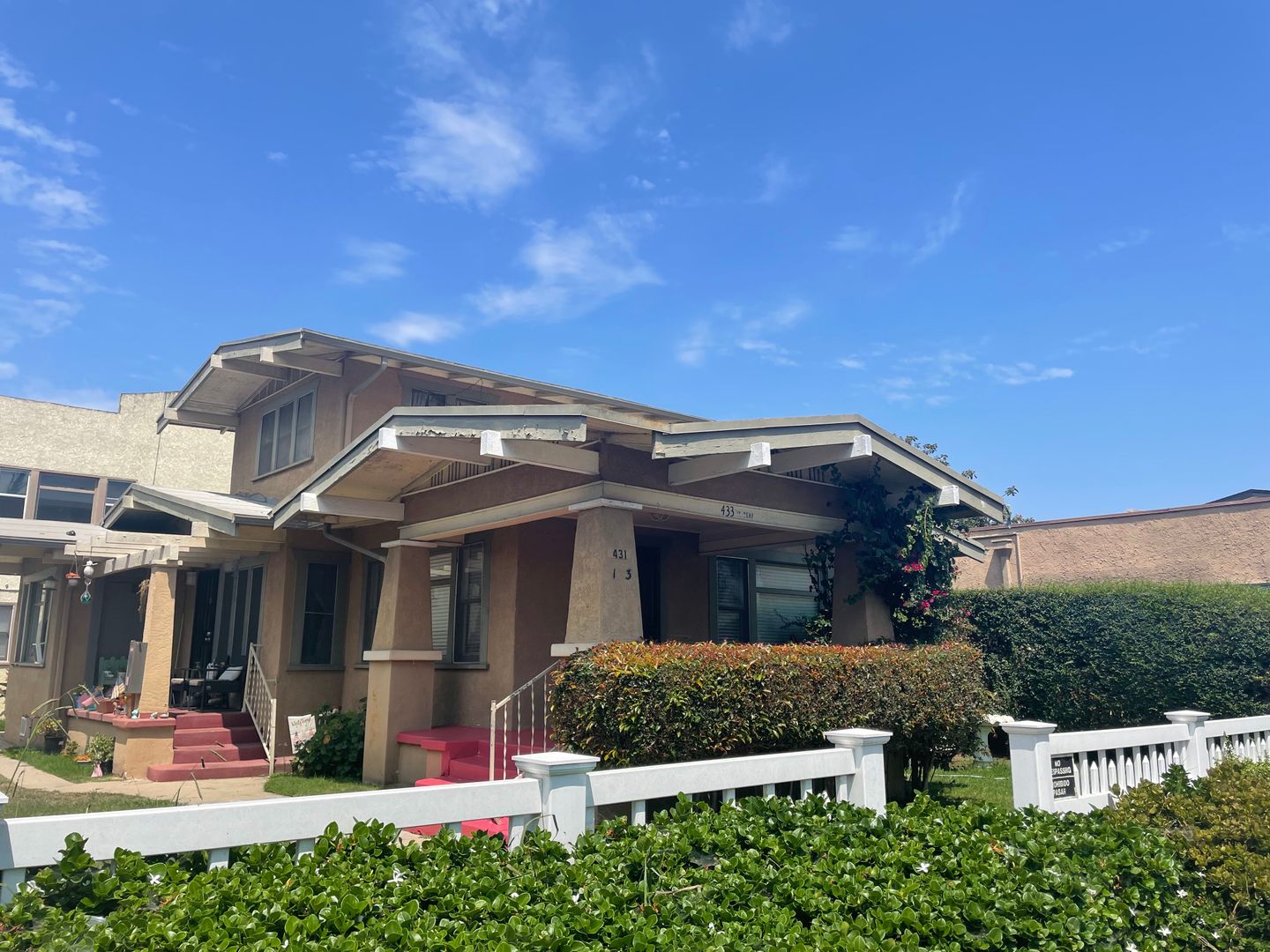 Long Beach Apartment: 431 Rose Avenue