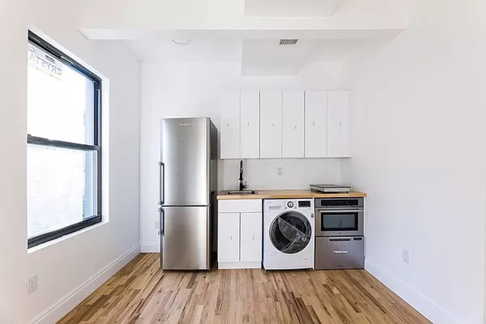New York Apartment: 512 W 171st St