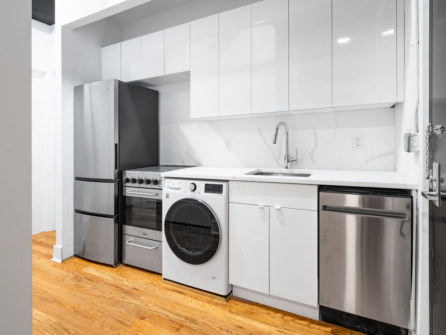 New York Apartment: 218 W 108th St